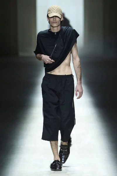 Look 31